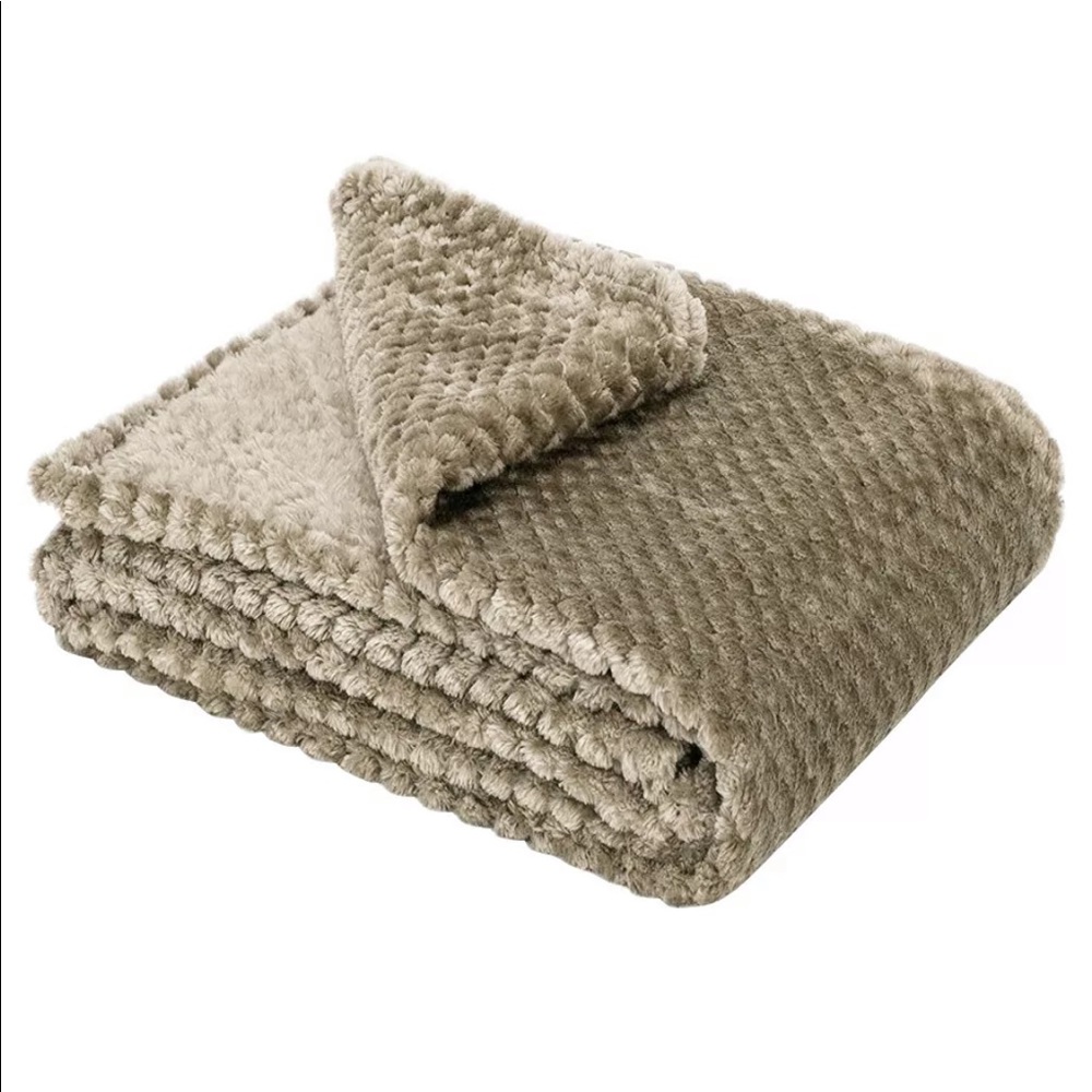 COPY - Faux fur blanket